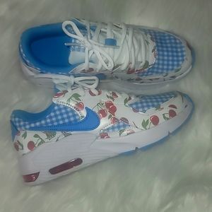 Kids Nike Air Max size 3.5 NWOT